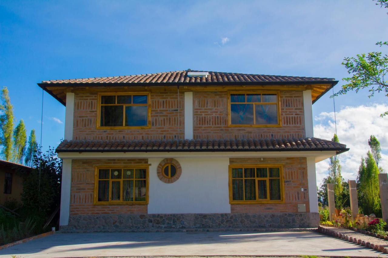 Watzara Wasi Cottage Familiar Camprestre Y Lofts En Cotacachi Exterior foto