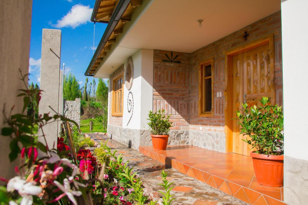 Watzara Wasi Cottage Familiar Camprestre Y Lofts En Cotacachi Exterior foto